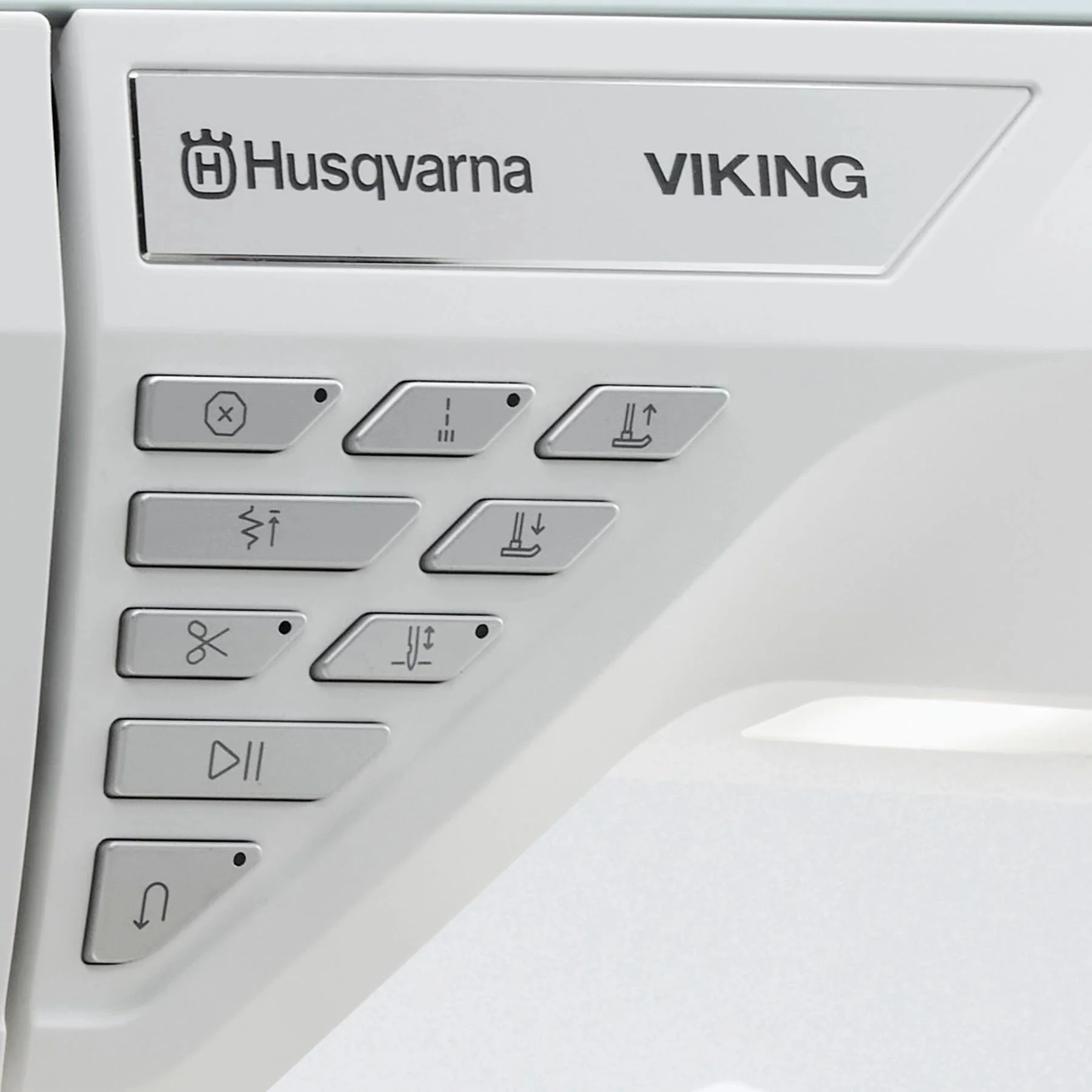 HUSQVARNA® VIKING® DESIGNER TOPAZ™ 65 Sewing & Embroidery Machine - Image 12