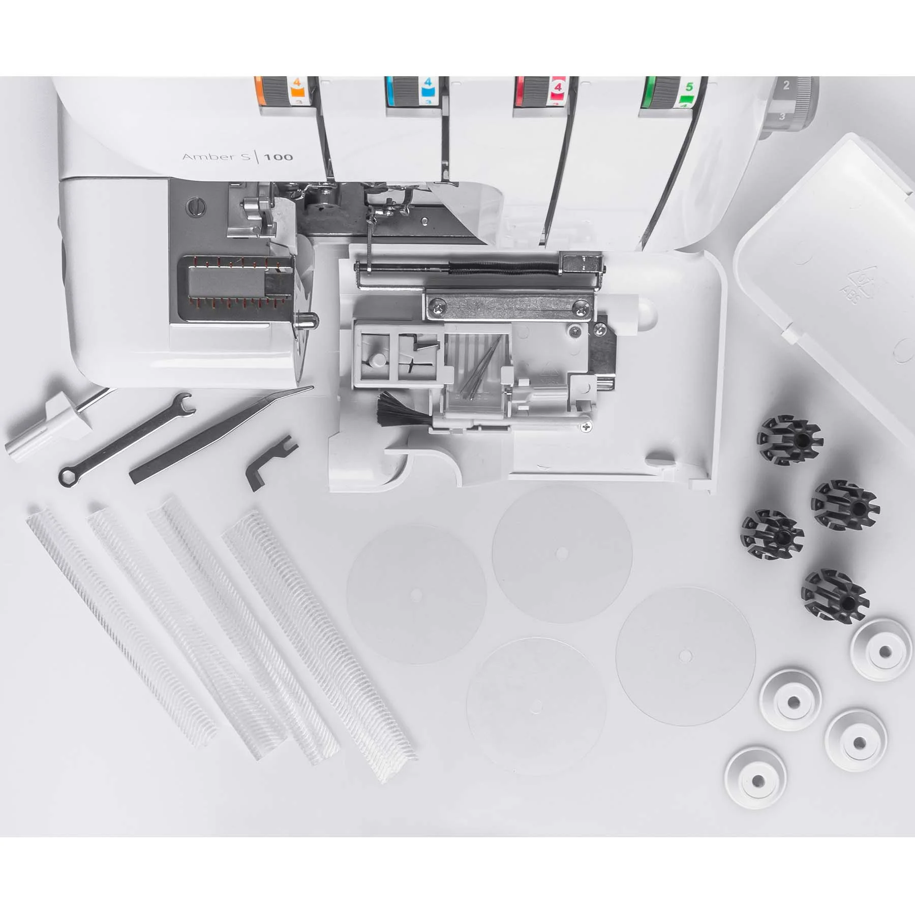 HUSQVARNA® VIKING® AMBER™ S | 100 Overlock Machine - Image 6