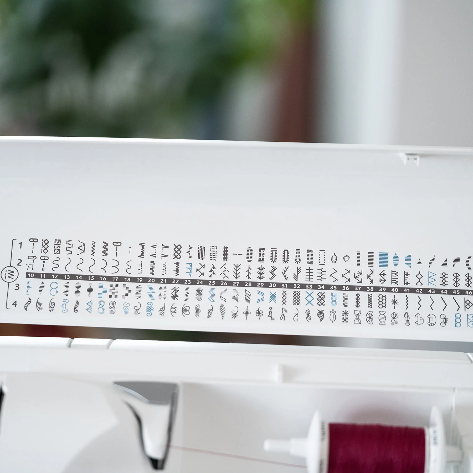HUSQVARNA® VIKING® SAPPHIRE™ 930 Sewing Machine - Image 6