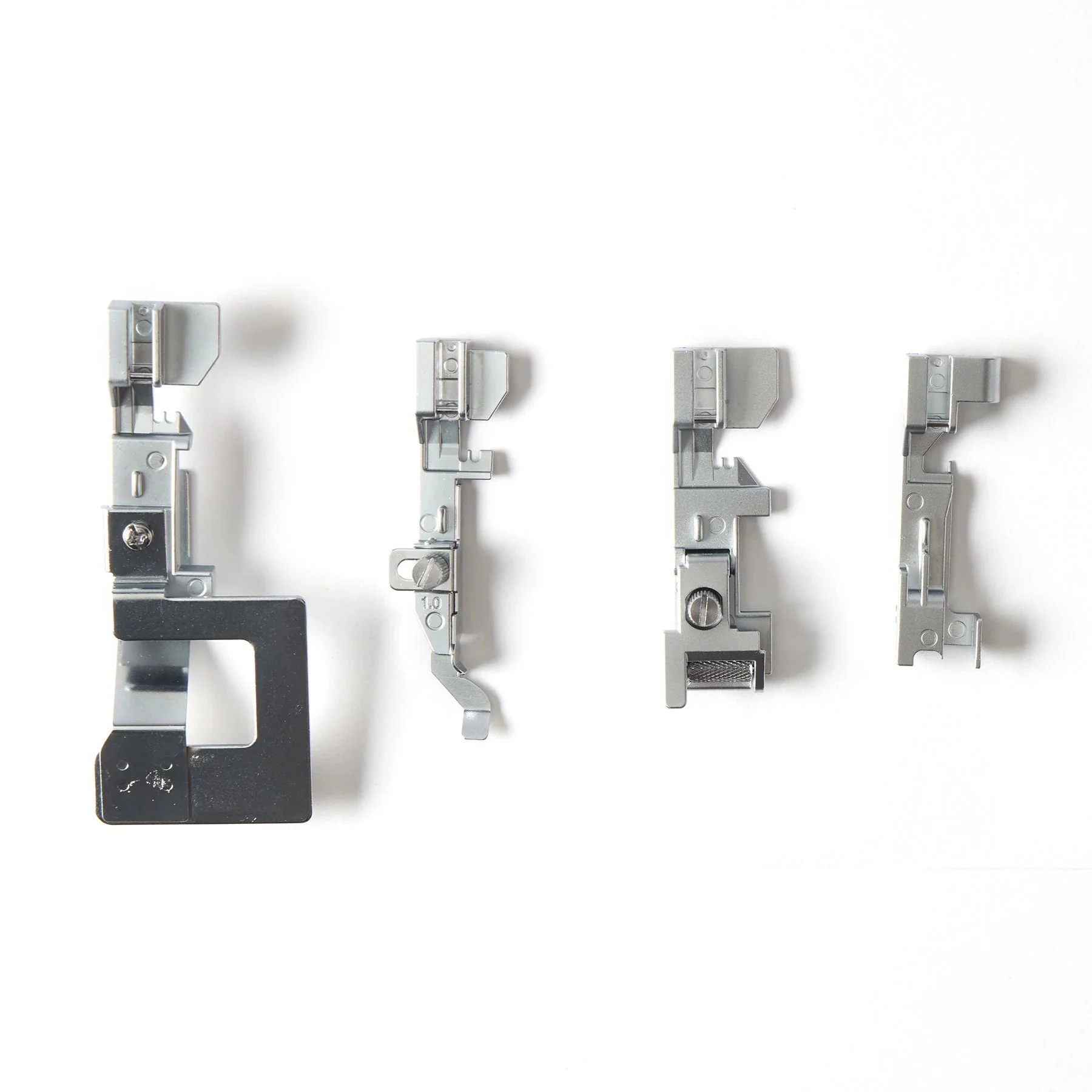 PFAFF® admire™ 3000 Overlock Machine - Image 11