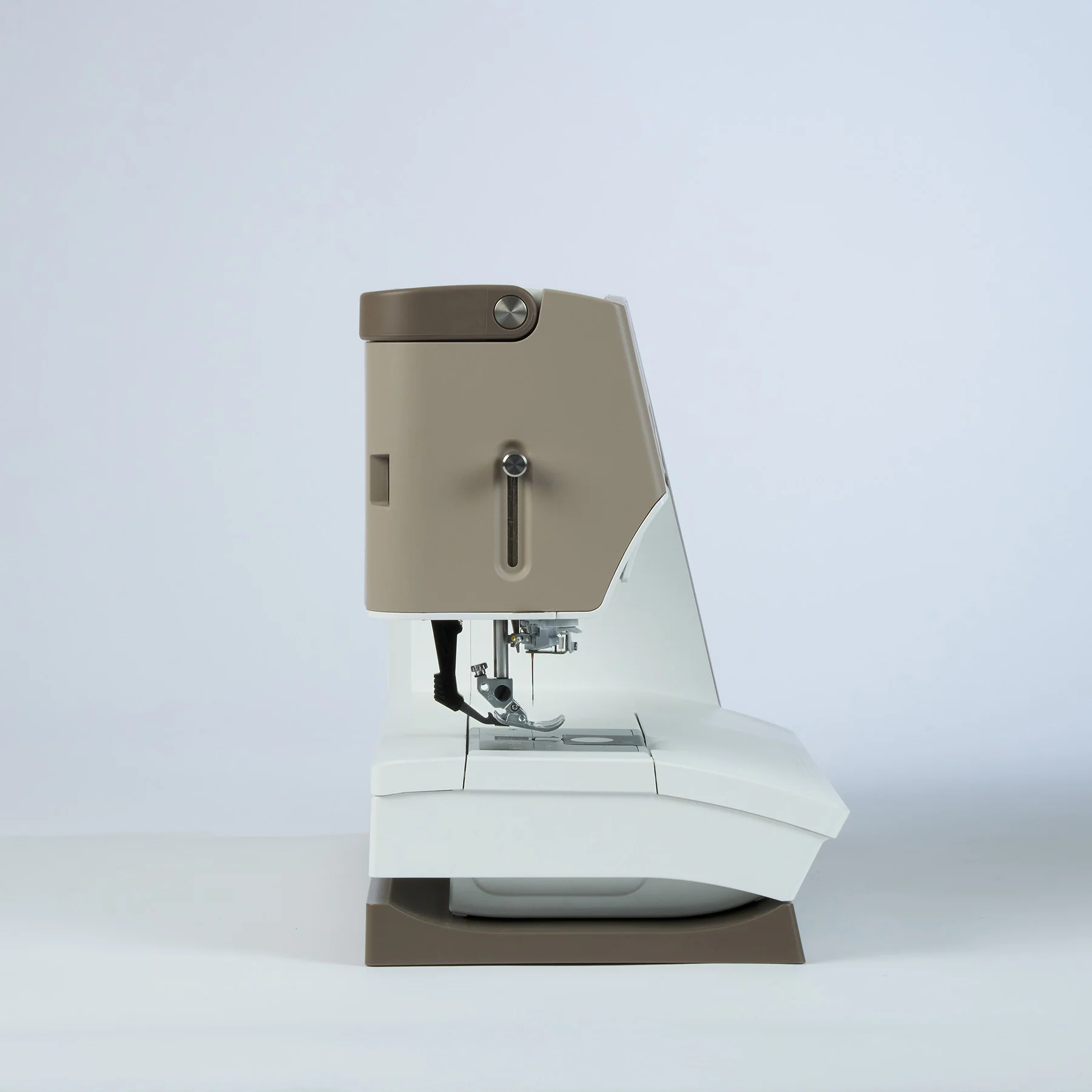 PFAFF® creative elevate™ 680 Sewing & Embroidery Machine - Image 8