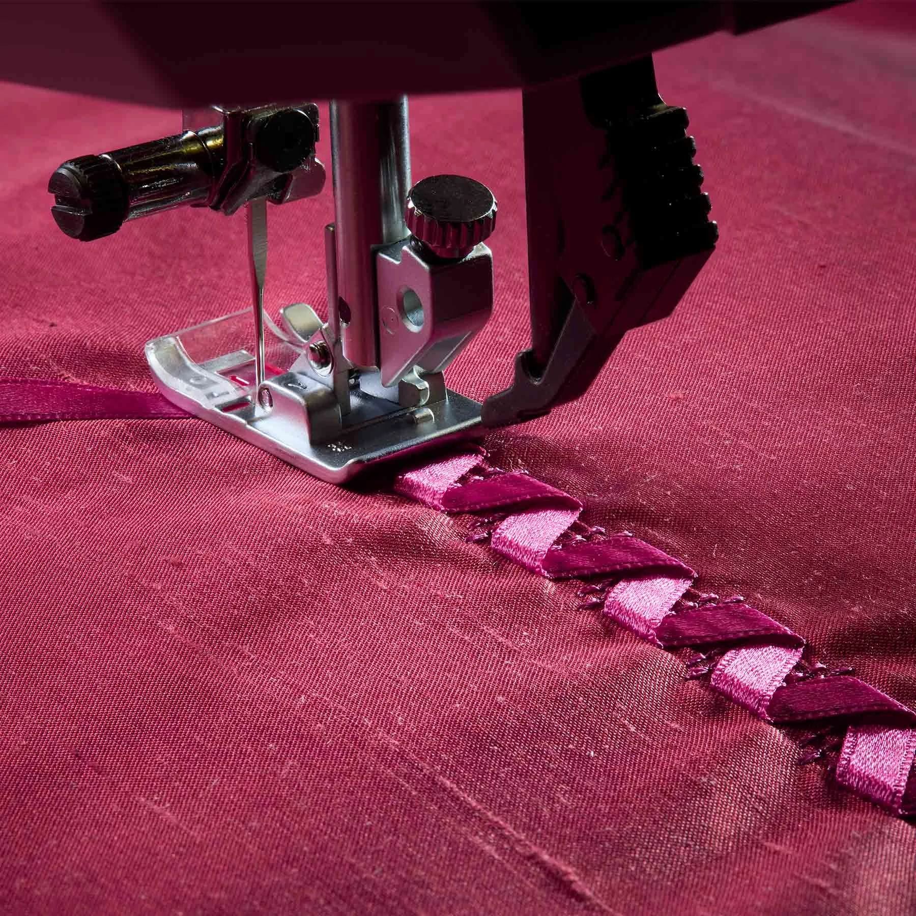 PFAFF® creative expression™ 750 Sewing and Embroidery Machine - Image 13