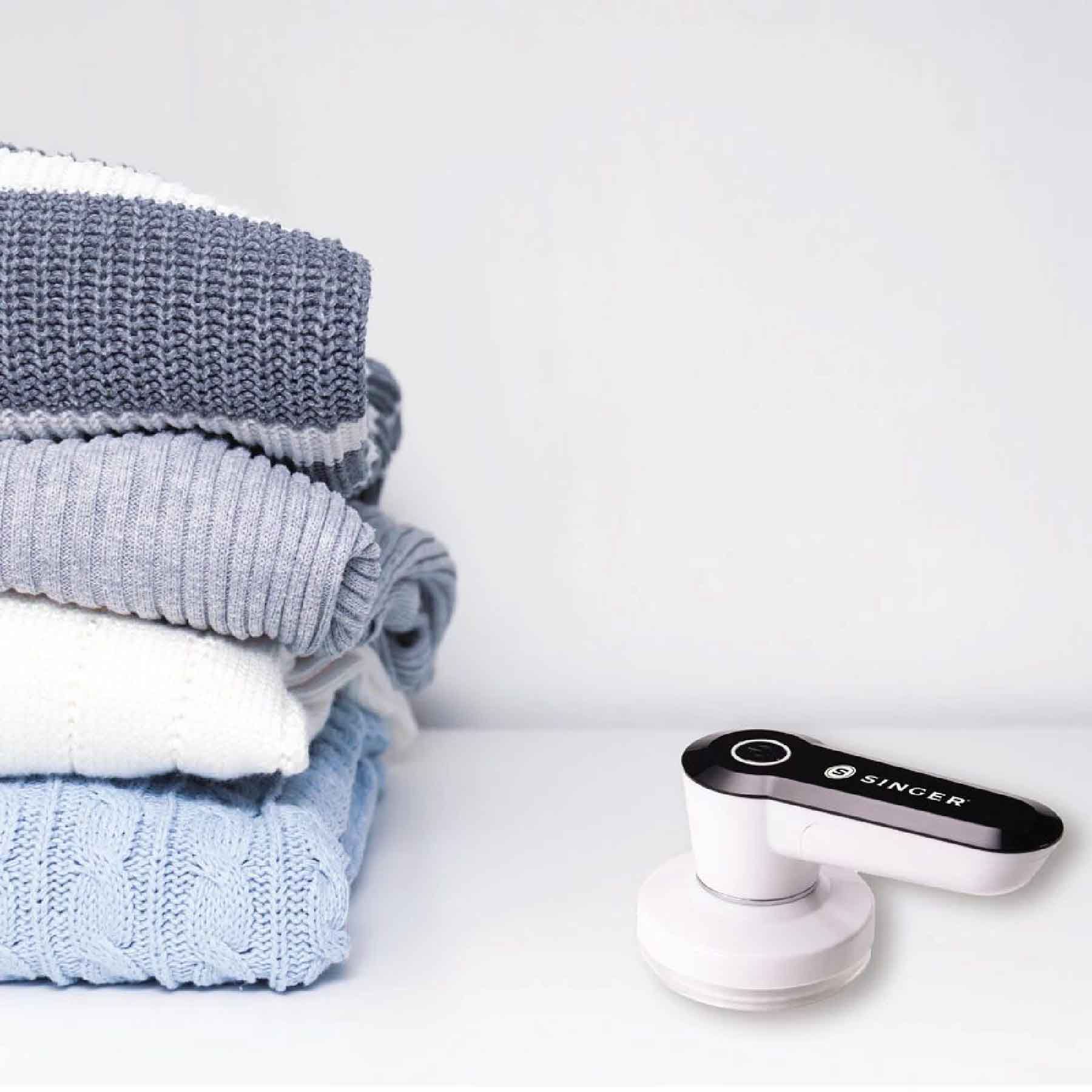 SINGER® Lint Remover - Image 9