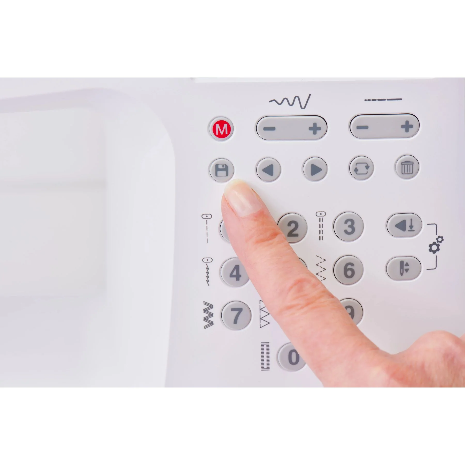 SINGER® Elite™ CE677 Sewing Machine - Image 6