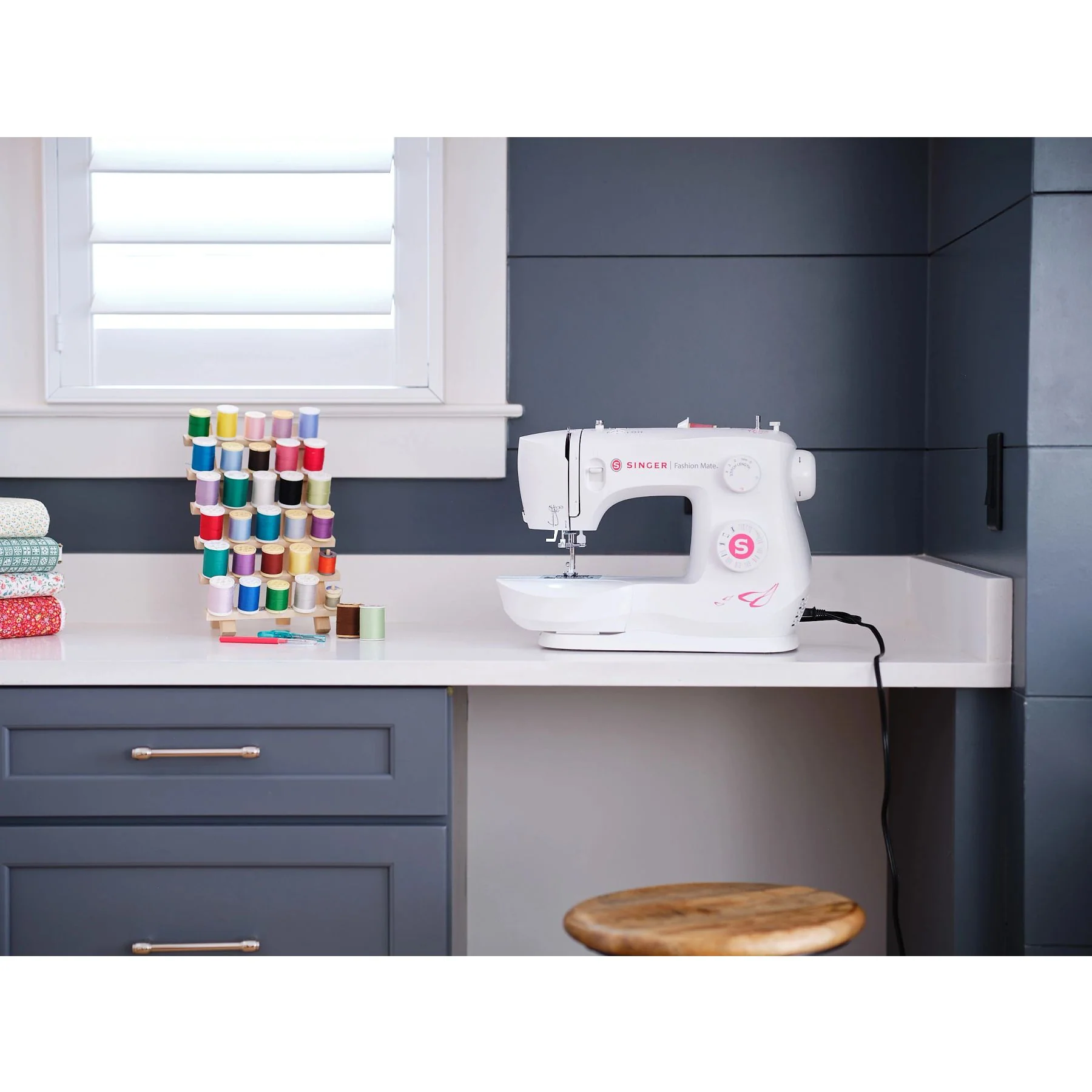 SINGER® Fashion Mate™ 3333 Sewing Machine - Image 11