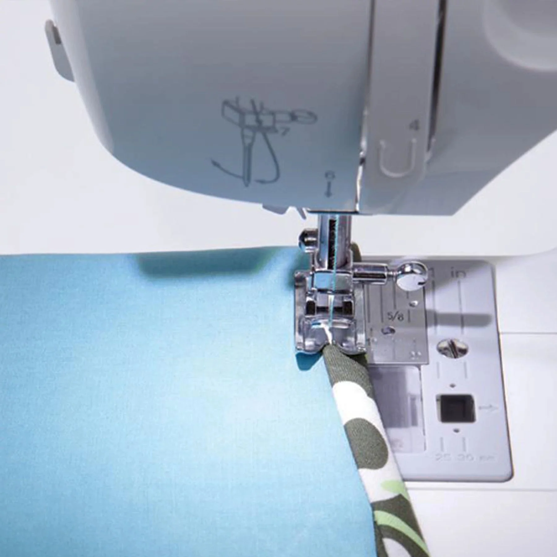 SINGER® Fashion Mate™ 3333 Sewing Machine - Image 9
